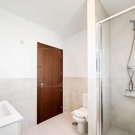 House With Pool And Rooftop Terrace Rems Villa