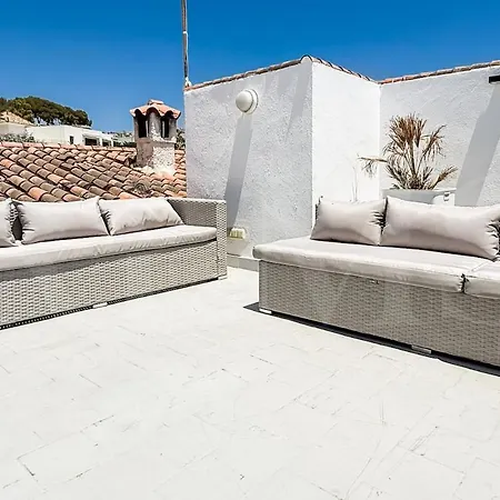 House With Pool And Rooftop Terrace Rems Villa